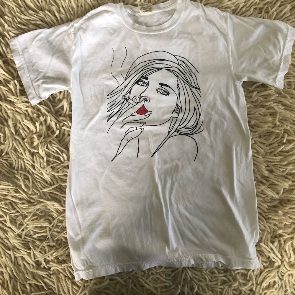 NWOT Oversized single line print  tee